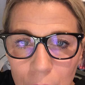 Meet your Posher, Filio